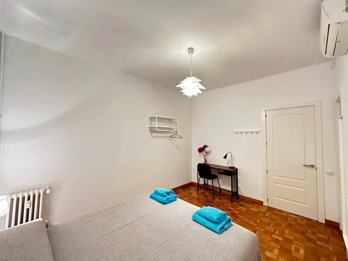 Rooms Nuevo Roger Барселона Екстер'єр фото